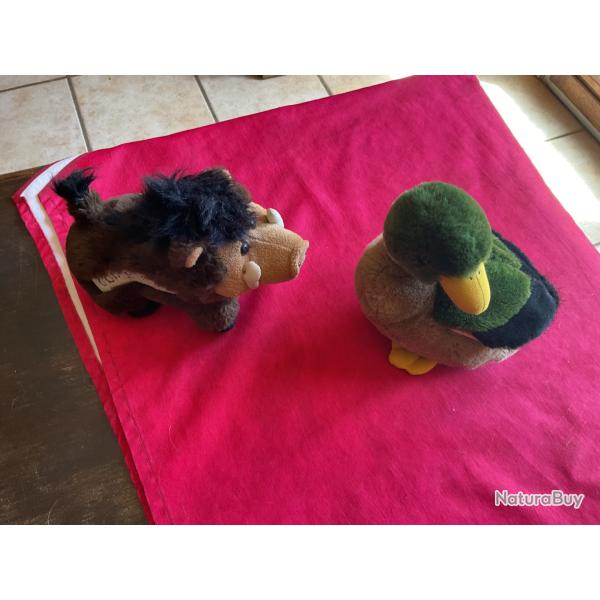 Lot de deux peluches : un sanglier Corse et un canard colvert, pas de prix de r�serve