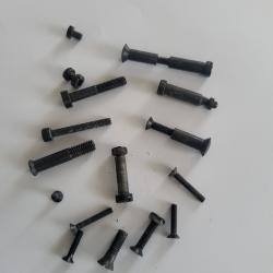 Lot de vis ancienne carabine a plomb