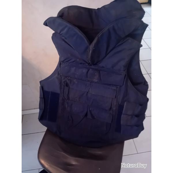ENCHERE GILET PARE BALLES EN  KEVLAR TAILLE L + OPTION 2 PLAQUES BALISTIQUE NIJ 3
