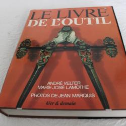 Le livre de l'outil
