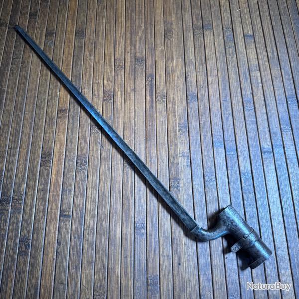 BA�ONNETTE 1853 ANGLAISE ENFIELD POIN�ON DU BROAWD ARROW du Board of Ordnance