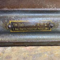 Ancienne presse d'armurier sertisseur rechargement