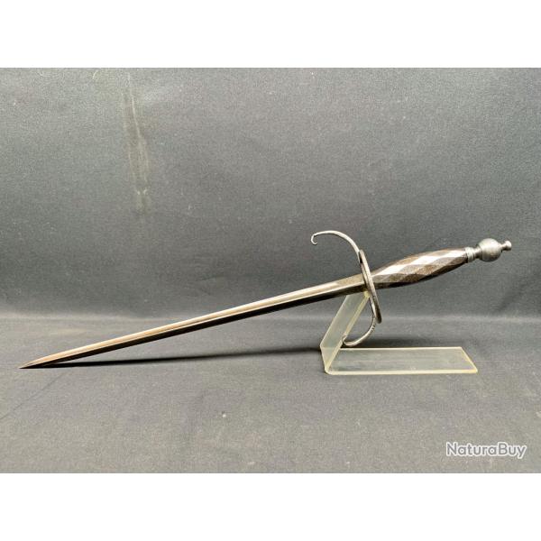 ANCIENNE MAIN GAUCHE DU XIX�, VIOLLET LE DUC, EPEE, RAPIERE, FLEURET, SABRE