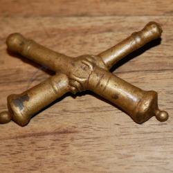 Insigne de giberne d'artillerie