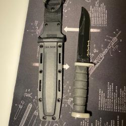 couteau KA-BAR