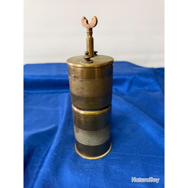 LAMPE A CARBURE  MILITAIRE FABRICATION ARTISANALE  WW 1