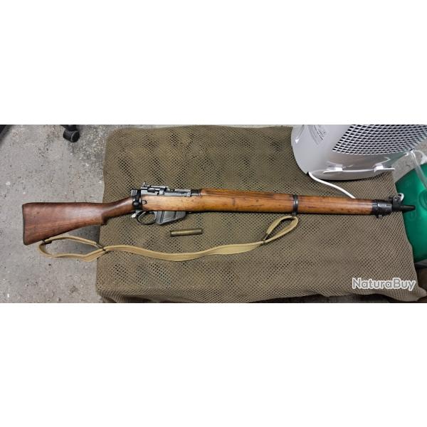 Lee Enfield N4mk1* Long Branch 1942 monomatricule avec bretelle et huilier canadien etat proche mint