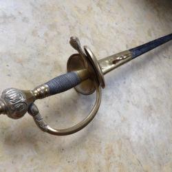 &eacute;p&eacute;e officier cuirassier Allemand Prusse lame grav&eacute;e + poin&ccedil;on WKC Solingen fourreau TBE 1872 1918