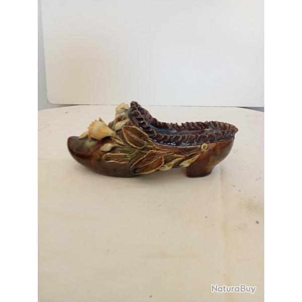 sabot en c�ramique �maill� XIX�me motif fleural longueur 18 cm, 230 gr