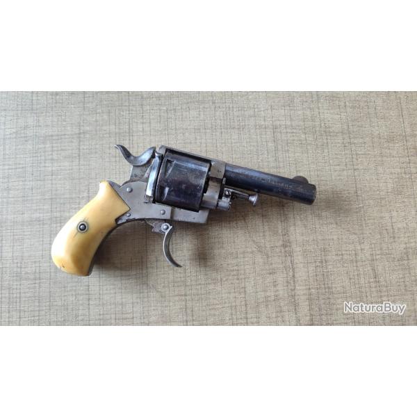 Revolver Bulldog 320 B.Coirier � Paris