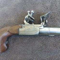 Pistolet &agrave; silex XVIII de Versailles
