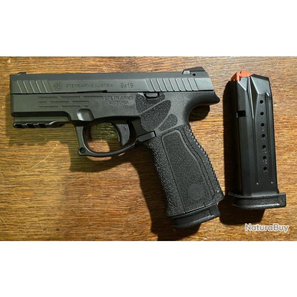 Pistolet STEYR M9-A2 MF 9X19 / Comme neuf !