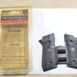 Plaquette / poign&eacute;e Grips Handgun TAURUS PT - Series W/Decocker PT92 , PT99 , PT100 PT 101DC   (26)