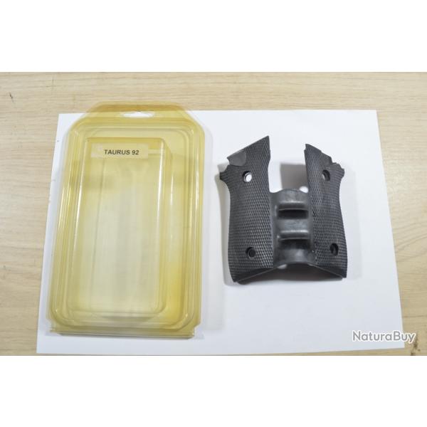 Poign�e  Grip pour revolver  / pistolet  TAURUS 92 /99 Meriden ct USA  Sile  (26)
