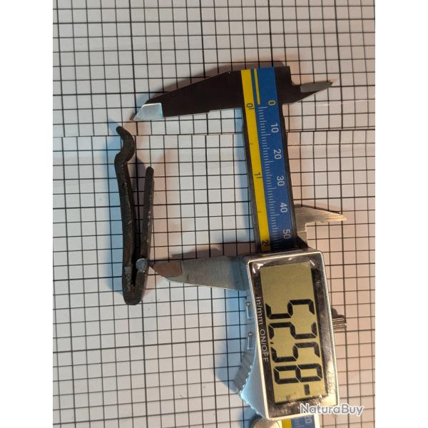 Ressort de platine pr� XIX�me ou XVIII�me A2-2026- (COTE DROIT)