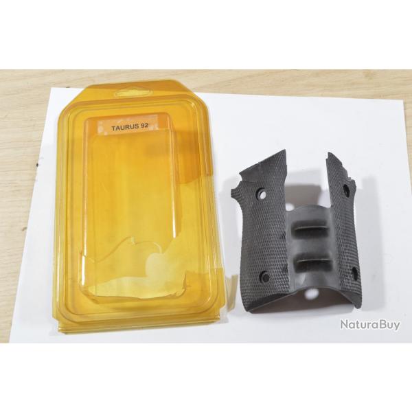 Poign�e  Grip pour revolver  / pistolet  TAURUS 92 /99 Meriden ct USA  Sile USA  (12)