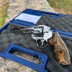 Colt python 6 pouces inox chrome de 1983