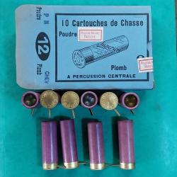 Bo&icirc;te de 10 cartouches &agrave; broche calibre 12 pour collection.
