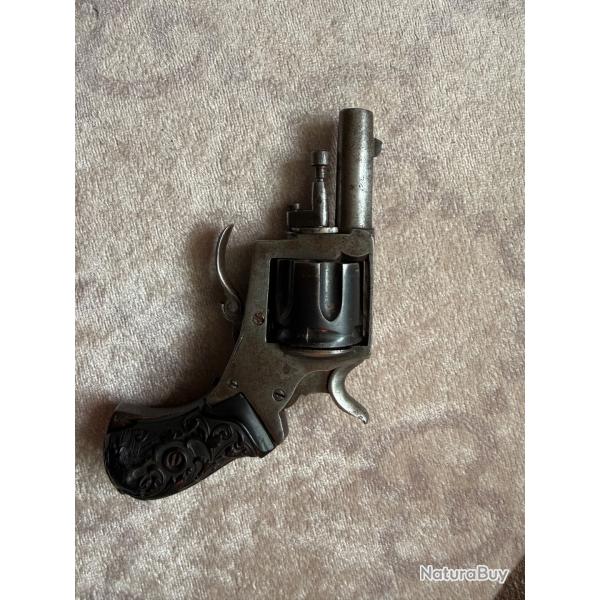 Revolver