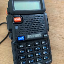 Talkie walkie baoffeng UV-5R