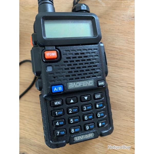 Talkie walkie baoffeng UV-5R