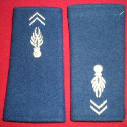 PAIRE EPAULETTES G.A.V. GALONS RIGIDE