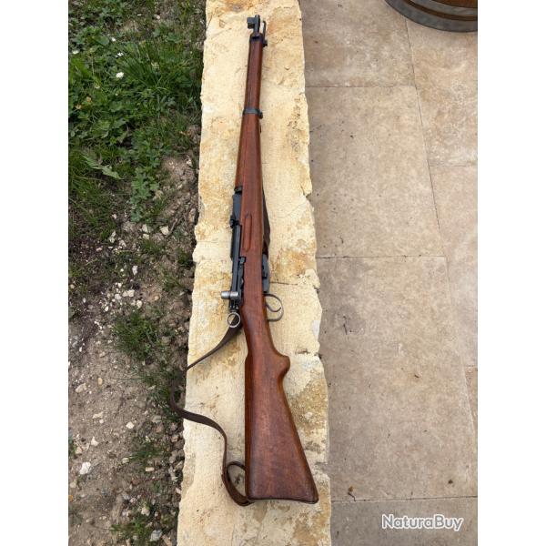 Carabine Suisse K31 mono-matricule  avec sangle et bo�te de 20 �tuis en 30-284