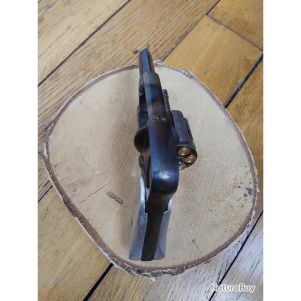 Revolver 6mm V�lodog Bossu