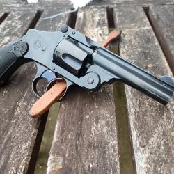 REVOLVER SMITH ET WESSON SAFETY CALIBRE 38 S&W