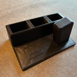 Pr&eacute;sentoir GLOCK 17/19/45 + 3 chargeurs