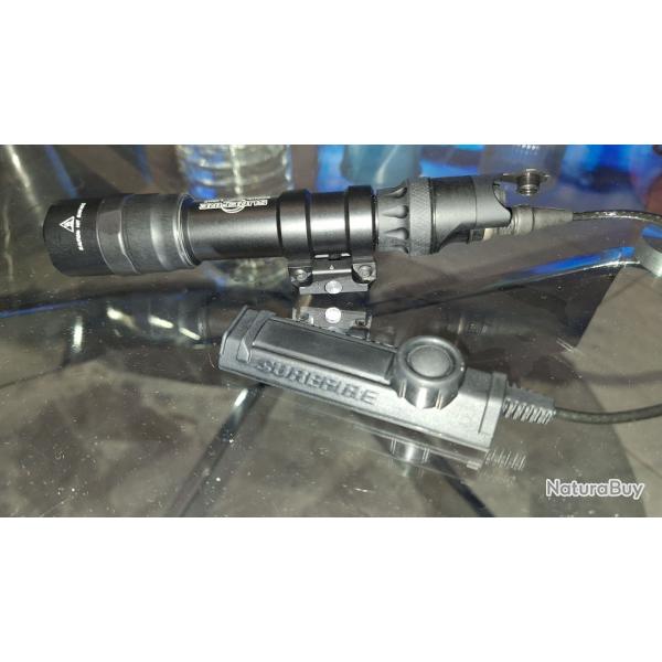 Lampe surefire M600DF + culot avec interrupteur d�port�