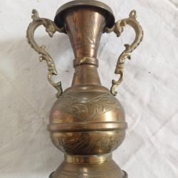 vase coupe en laiton ancien hauteur 20 cm x 15 cm 450 gr