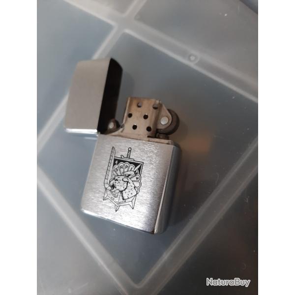 Zippo 3�me RPIMa quasiment neuf. Mod�le rare d�j� ancien. A ne pas rater.