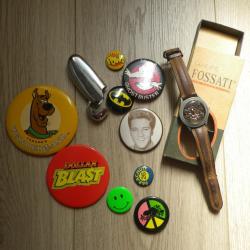 Objets divers (montre, badges, etc...)