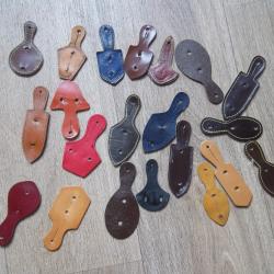 lot 21 cuirs insignes militaire collection vintage