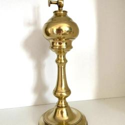 Ancienne Lampe &agrave; Huile Fin XIXe Laiton Massif Mod&egrave;le D&eacute;pos&eacute; France Style Gardon