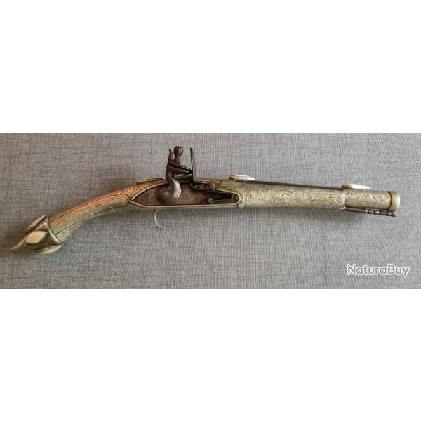 Pistolet � silex d�coratif balkans Ottoman dit " queue de rat "