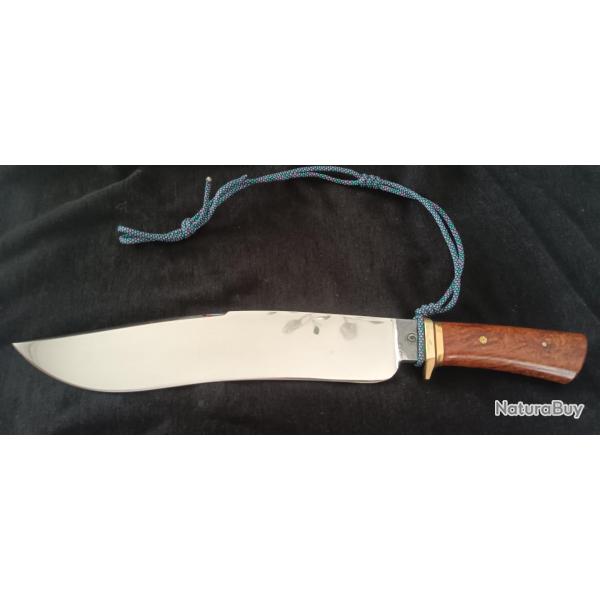 Machette forg�e en France lame de 1 cm d'�paisseur , magnifique LAURENT BOUCHER.