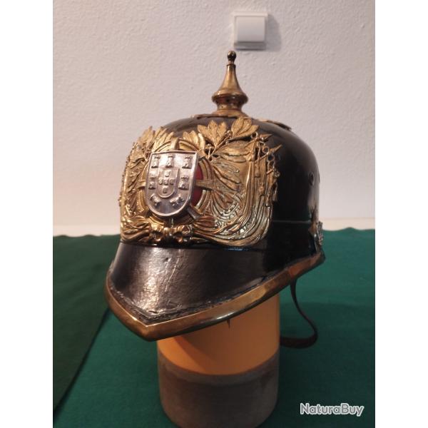 Casque de soldat  de la Garde Nationale R�publicaine Portugaise "style Pickelhaube" mod�le 1910