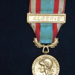 MEDAILLE OPERATIONS DE SECURITE ET MAINTIEN DE L'ORDRE-GUERRE ALGERIE 1954/1962