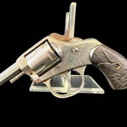 PETIT PRIX!! IVER JOHNSON AMERICAN BULLDOG cal. 32sw num&eacute;ro de s&eacute;rie 9