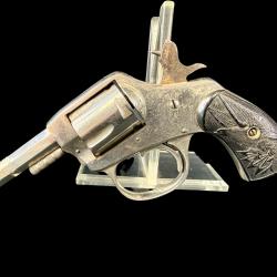 PETIT PRIX!! IVER JOHNSON AMERICAN BULLDOG cal. 32sw num&eacute;ro de s&eacute;rie 8684