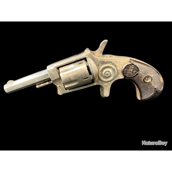 PETIT PRIX!! REVOLVER HOOD  cal. 32 rimfire num�ro de s�rie 6