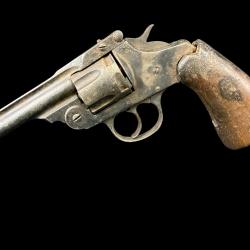PETIT PRIX!! IVER JOHNSON cal. 38sw num&eacute;ro de s&eacute;rie 4774