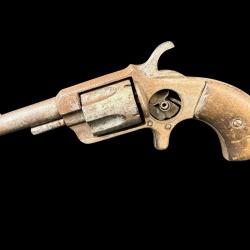 PETIT PRIX!! REVOLVER EMPIRE cal. 32RF num&eacute;ro de s&eacute;rie 9988
