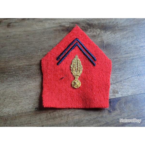 insigne tissu brod�e or patte de col  officier artillerie