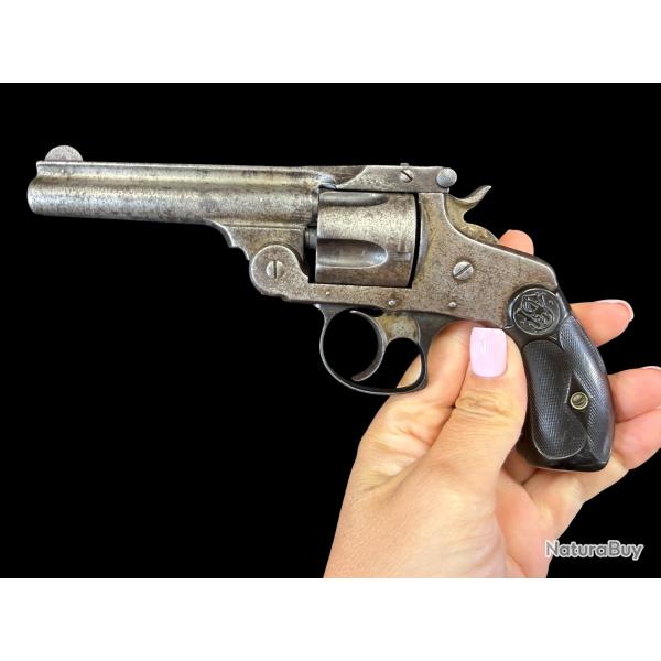 SMITH & WESSON 4eme mod�le cal. 38sw num�ro de s�rie 388714