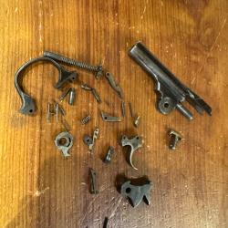 rare 23 pieces pour iver and johnson calibre 32 sw.