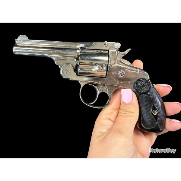 SMITH & WESSON 4eme mod�le cal. 38sw num�ro de s�rie 484615