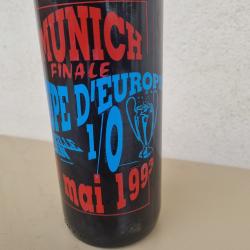 Vin rouge Munich final Marseille/Milan 1/0 26 main 1993